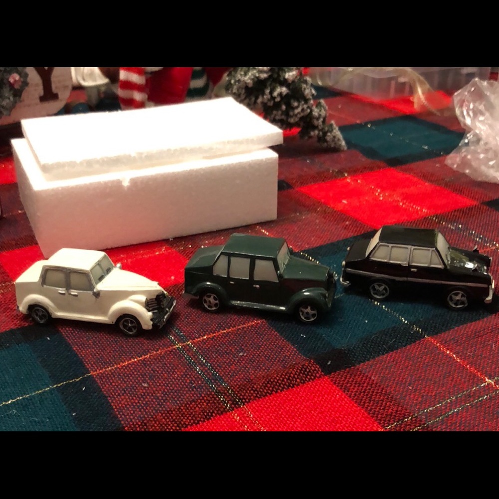 St. Nicholas Square Set of 3 Cars